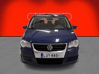 Volkswagen Touran vaihtoauto