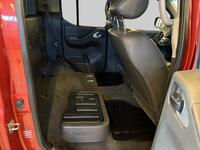 Nissan Navara vaihtoauto
