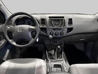 Toyota Hilux vaihtoauto