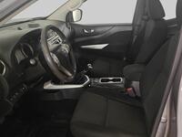 Nissan Navara vaihtoauto