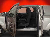 Nissan Navara vaihtoauto