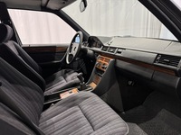 Mercedes-Benz 230 vaihtoauto