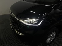 Volkswagen Caravelle vaihtoauto