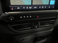 Volkswagen Caravelle vaihtoauto