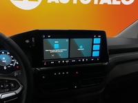 Volkswagen Caravelle vaihtoauto