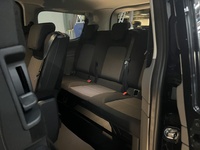 Volkswagen Caravelle vaihtoauto