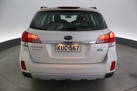 Subaru Outback vaihtoauto