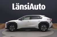 Toyota bZ4X vaihtoauto