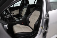 Jaguar XE vaihtoauto