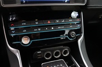 Jaguar XE vaihtoauto