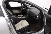 Jaguar XE vaihtoauto