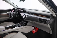 Audi Q8 e-tron vaihtoauto