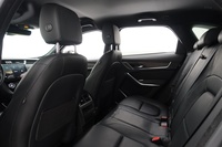 Jaguar F-PACE vaihtoauto