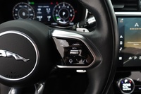 Jaguar F-PACE vaihtoauto