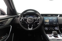 Jaguar F-PACE vaihtoauto