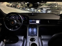 Porsche Taycan vaihtoauto