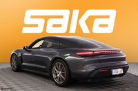 Porsche Taycan vaihtoauto