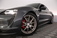 Porsche Taycan vaihtoauto