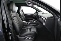 Porsche Cayenne vaihtoauto