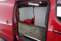Opel Vivaro vaihtoauto
