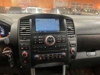 Nissan Navara vaihtoauto