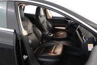 Tesla Model S vaihtoauto