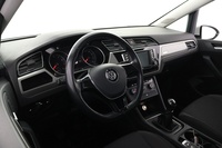 Volkswagen Touran vaihtoauto