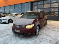 Volkswagen Touran vaihtoauto
