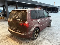 Volkswagen Touran vaihtoauto