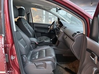 Volkswagen Touran vaihtoauto