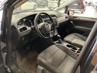 Volkswagen Touran vaihtoauto