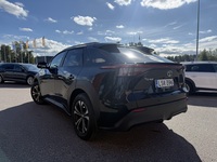 Toyota bZ4X vaihtoauto