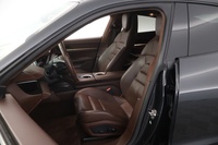 Porsche Taycan vaihtoauto