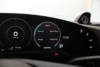 Porsche Taycan vaihtoauto