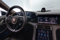 Porsche Taycan vaihtoauto