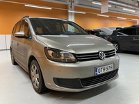 Volkswagen Touran vaihtoauto
