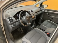 Volkswagen Touran vaihtoauto