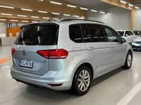 Volkswagen Touran vaihtoauto