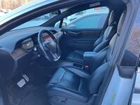 Tesla Model X vaihtoauto