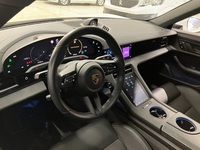 Porsche Taycan vaihtoauto