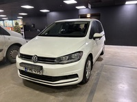 Volkswagen Touran vaihtoauto