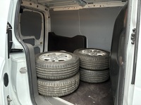 Ford Transit Connect vaihtoauto