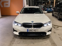 BMW 330 vaihtoauto