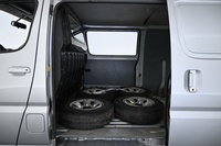 Toyota Hiace vaihtoauto