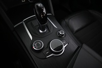 Alfa Romeo Stelvio vaihtoauto