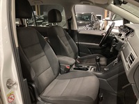 Volkswagen Touran vaihtoauto