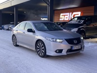 Honda Accord vaihtoauto