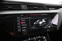 Audi Q8 e-tron vaihtoauto