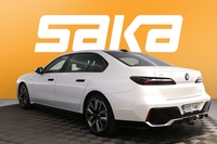 BMW i7 vaihtoauto