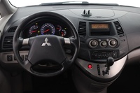 Mitsubishi Grandis vaihtoauto